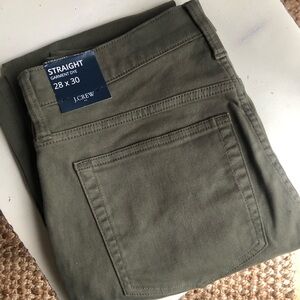 New w Tag: J Crew Straight Fit 5 Pocket Pants. Size 28